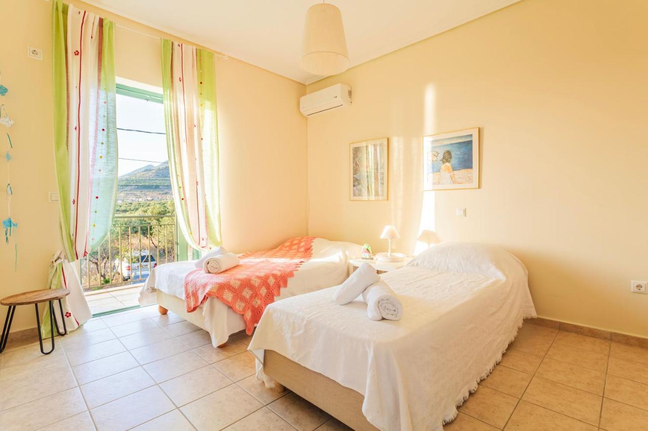 Lavender Garden Retreat - Secluded Seaside Getaway Apartman Kotronion  Kültér fotó