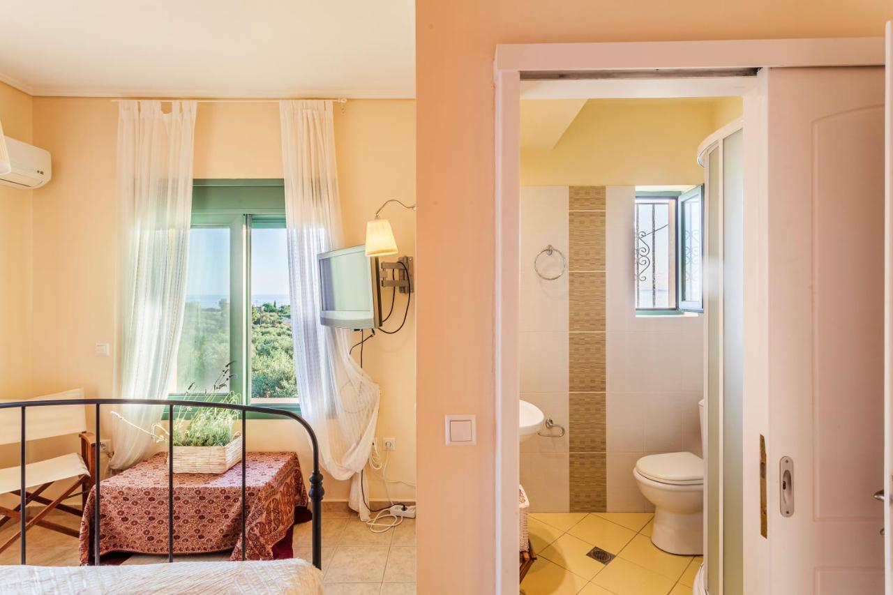 Lavender Garden Retreat - Secluded Seaside Getaway Apartman Kotronion  Kültér fotó